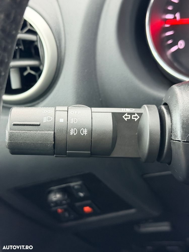 Nissan Qashqai 1.5 dCi DPF I-Way - 28