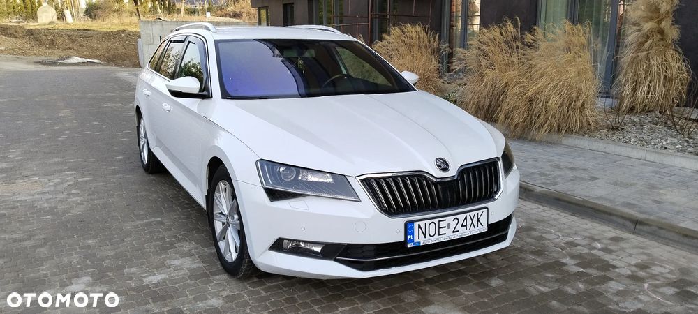 Skoda Superb 2.0 TDI DSG Sportline - 19