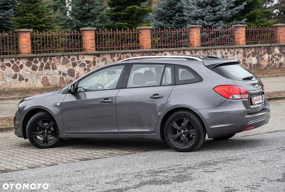 Chevrolet Cruze - 13