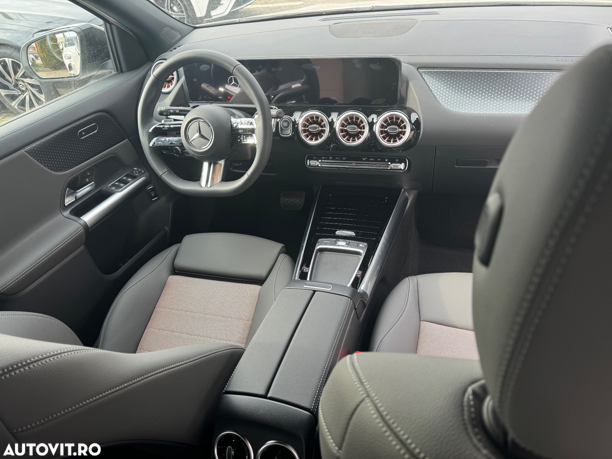 Mercedes-Benz EQA 250+ - 27