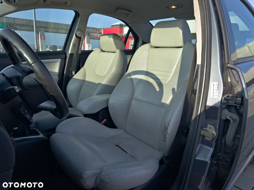 Ford Mondeo V6 ST 220 - 17