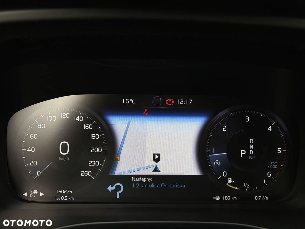 Volvo XC 40 D3 SCR R-Design - 21