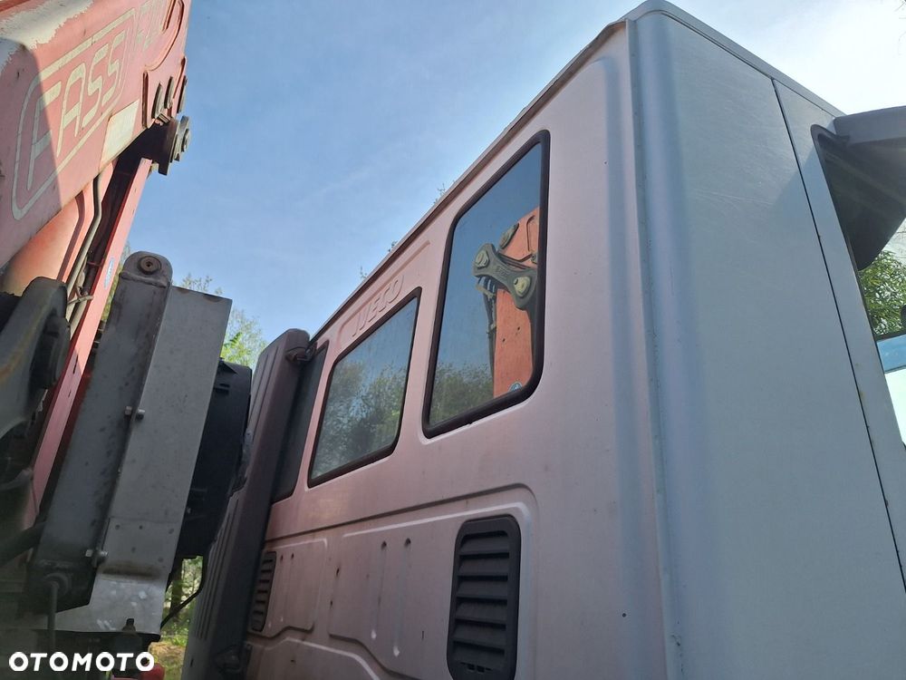 Iveco Trakker 310 6X4 + Hr Fassi F 220 - 30