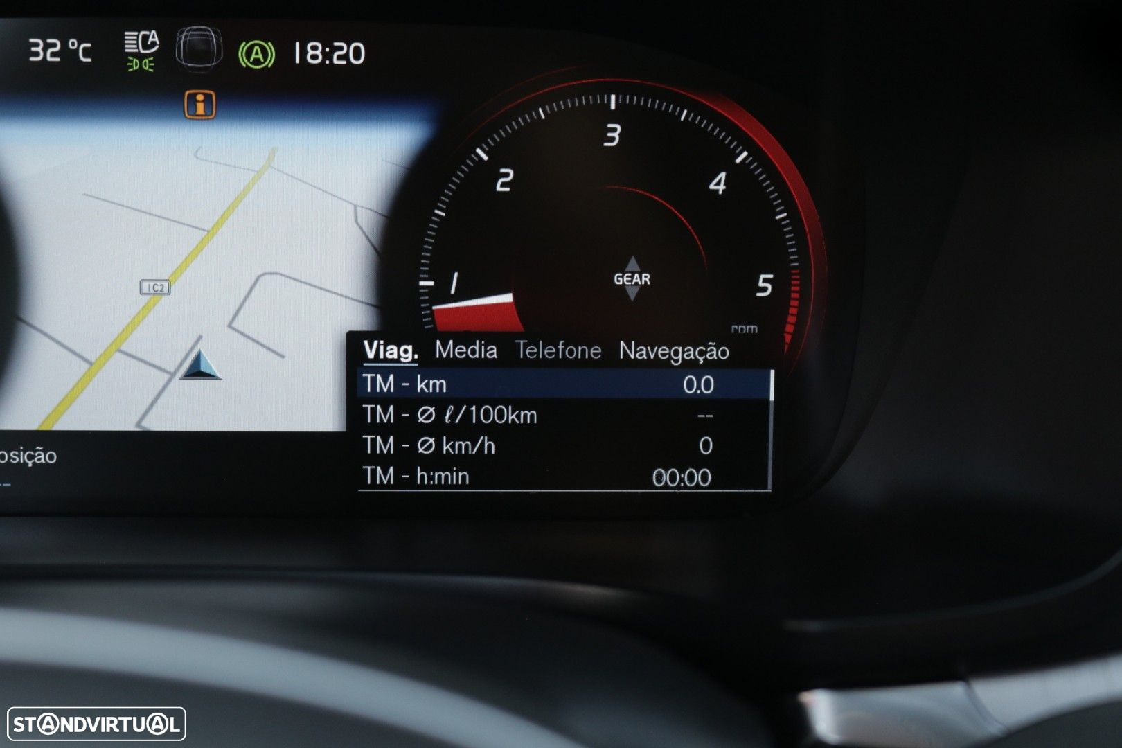 Volvo V60 2.0 D3 Momentum Core - 37