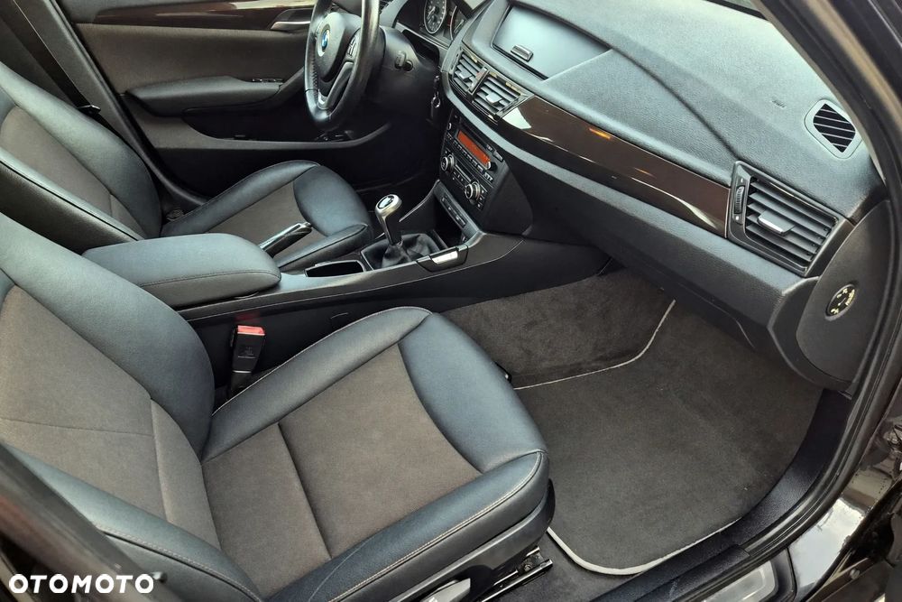BMW X1 sDrive20i xLine - 17