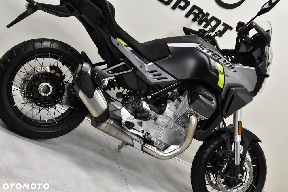 Moto Guzzi Stelvio - 14