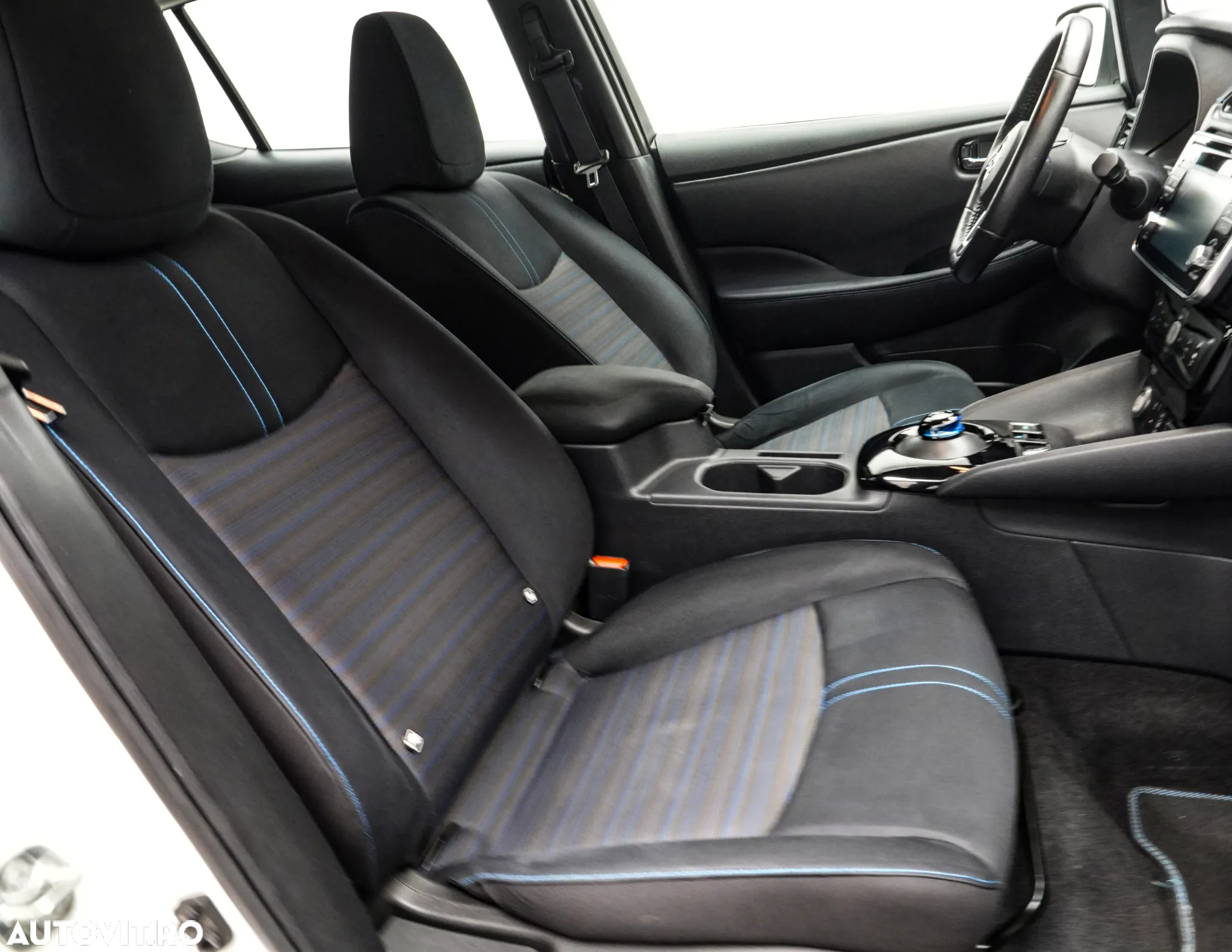Nissan LEAF Tekna - 15