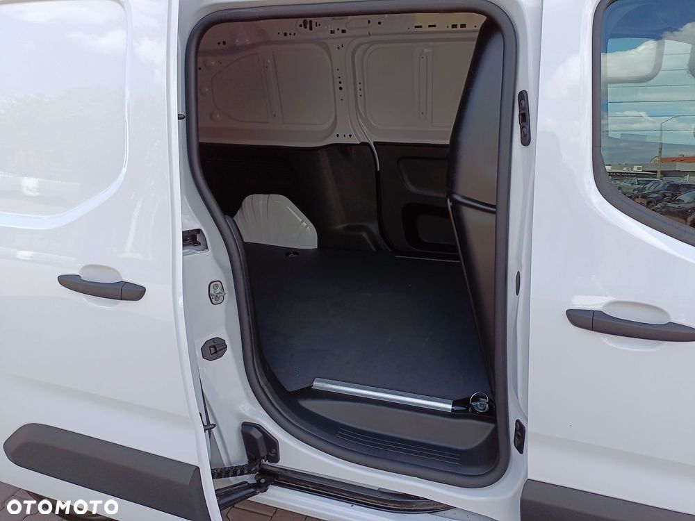 Toyota PROACE CITY - 16
