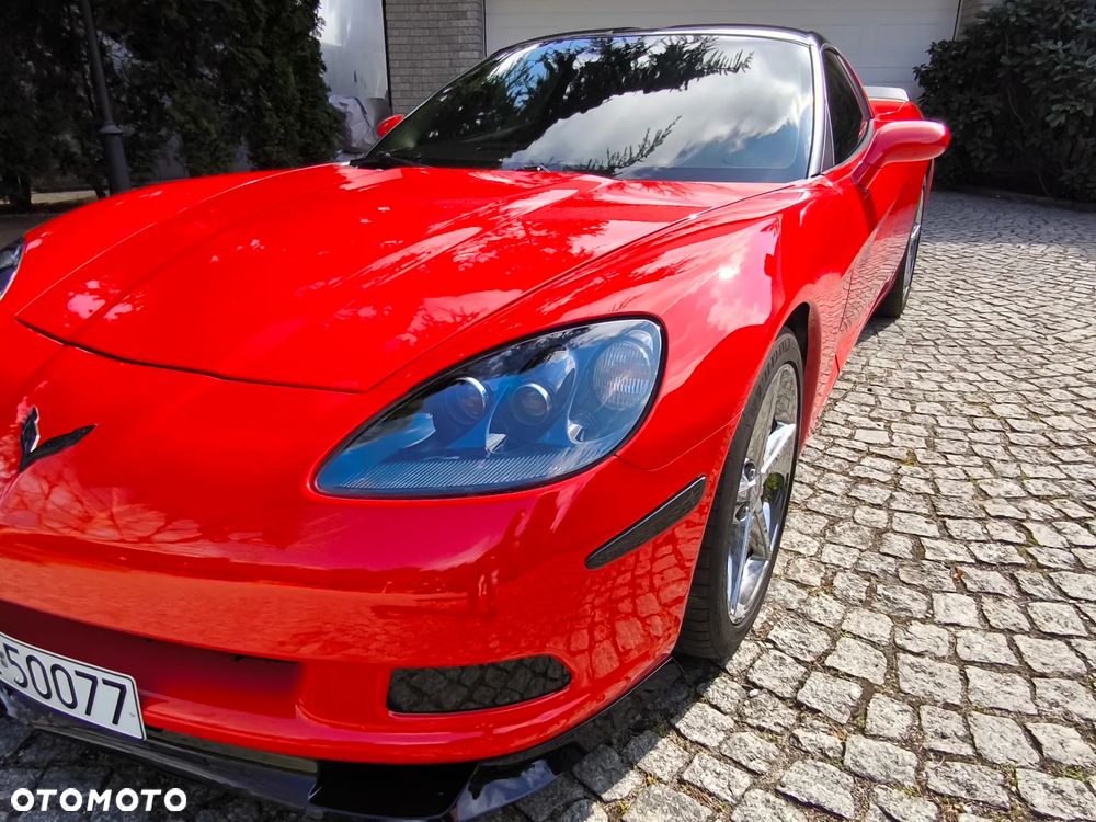 Chevrolet Corvette - 22