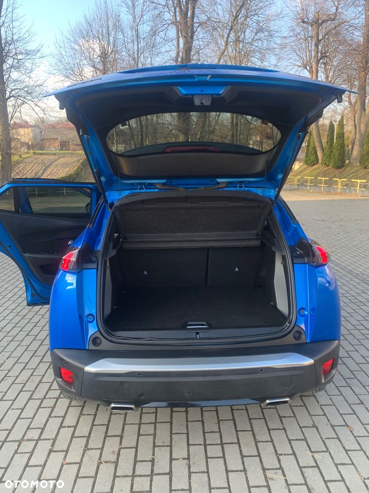 Peugeot 2008 PureTech 130 EAT8 GT - 16