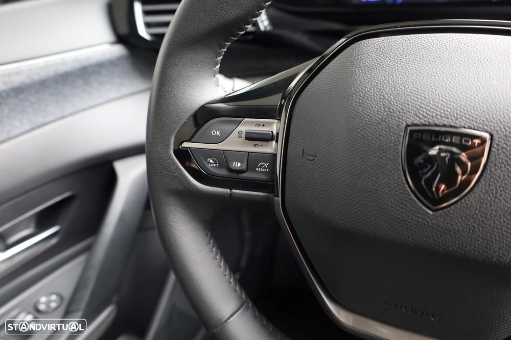 Peugeot 408 180 e-EAT8 Allure - 22