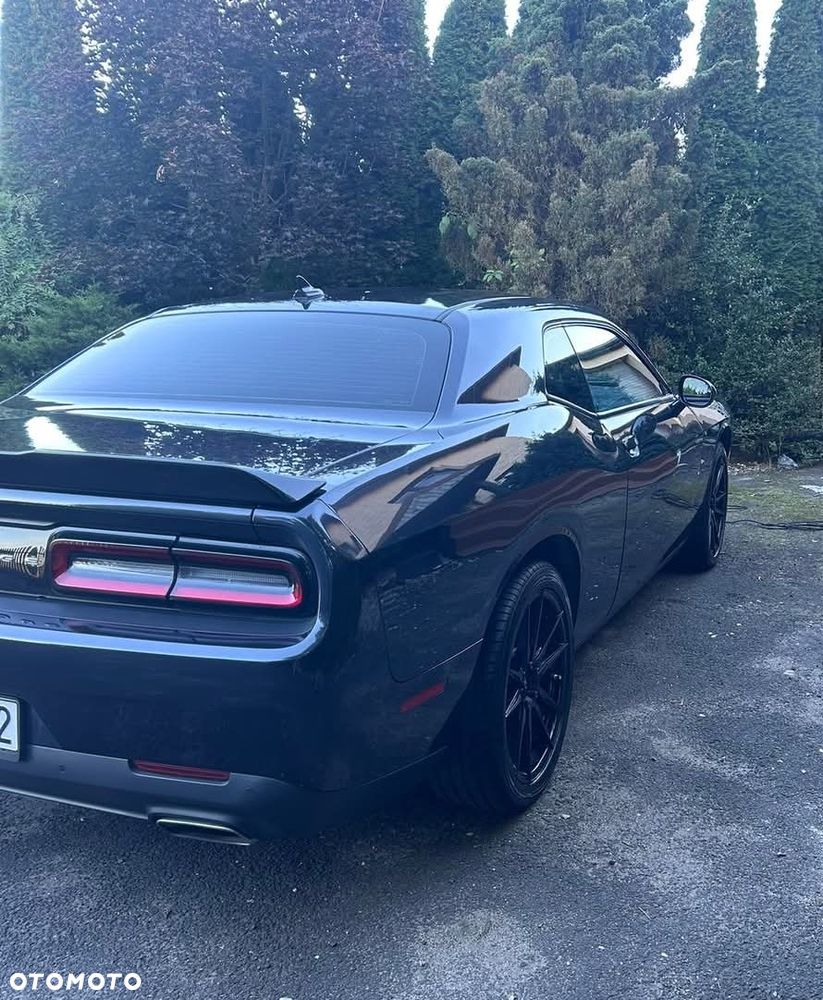 Dodge Challenger - 6