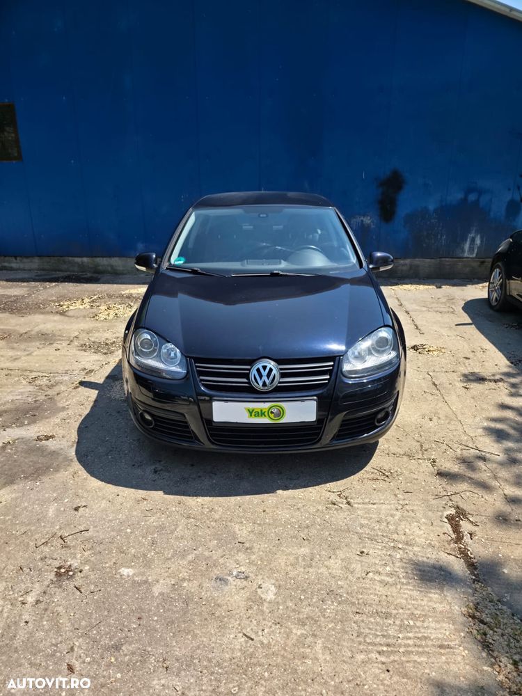 Volkswagen Golf - 1