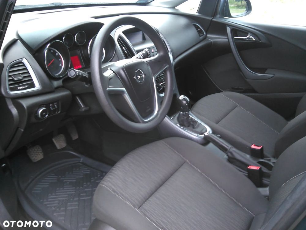 Opel Astra 1.6 Color Edition - 11