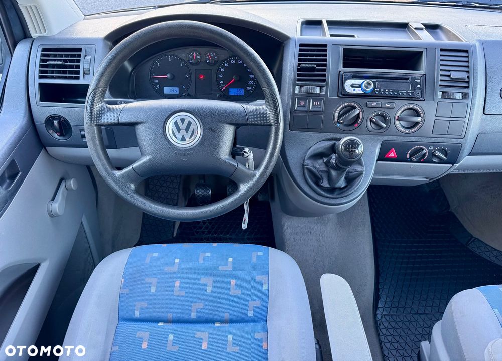Volkswagen Multivan - 19