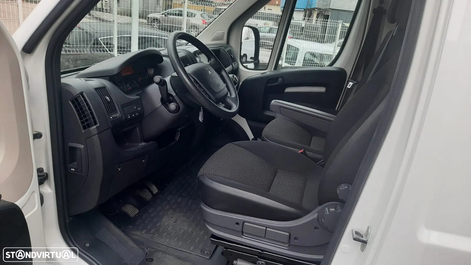 Peugeot BOXER L2H1 330 - 9