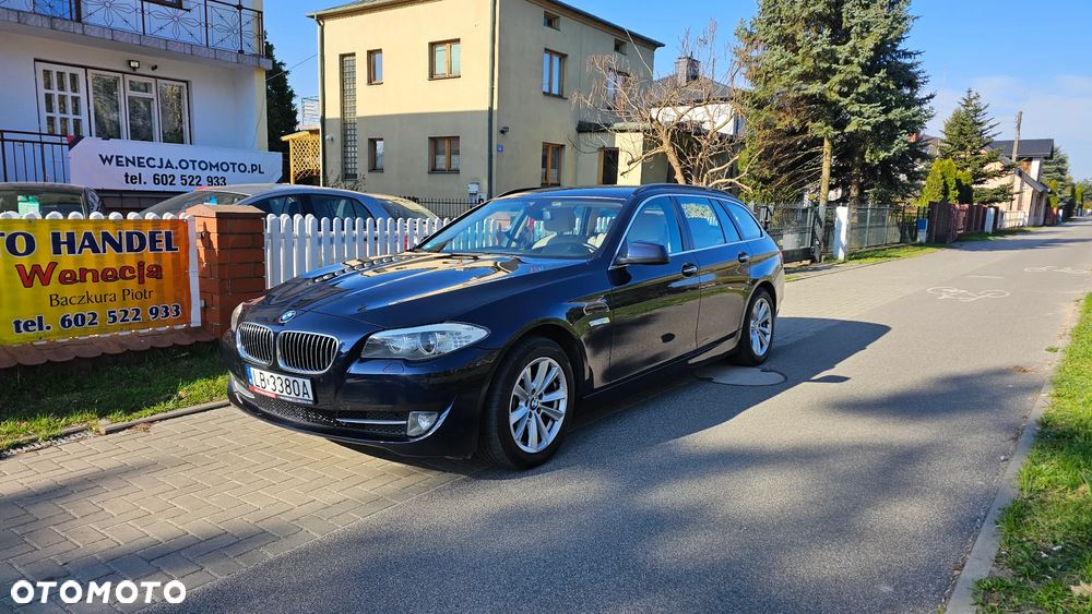 BMW Seria 5 525d xDrive - 1