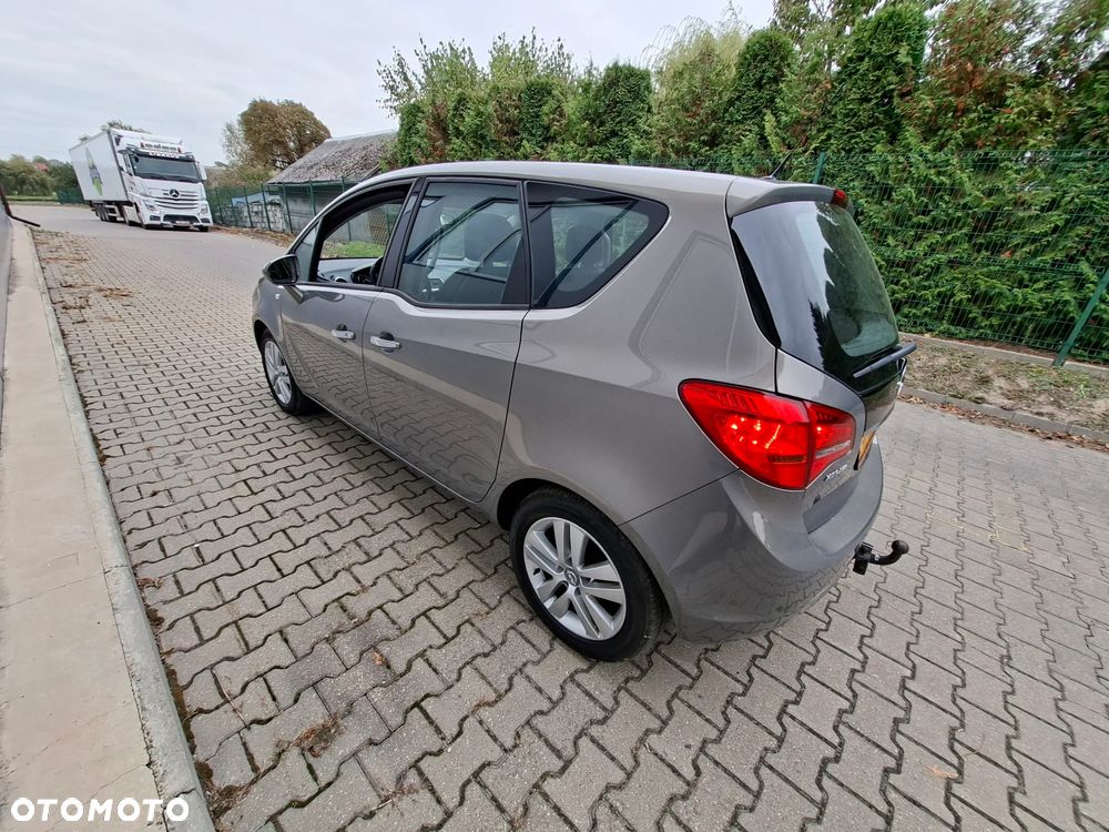 Opel Meriva - 21