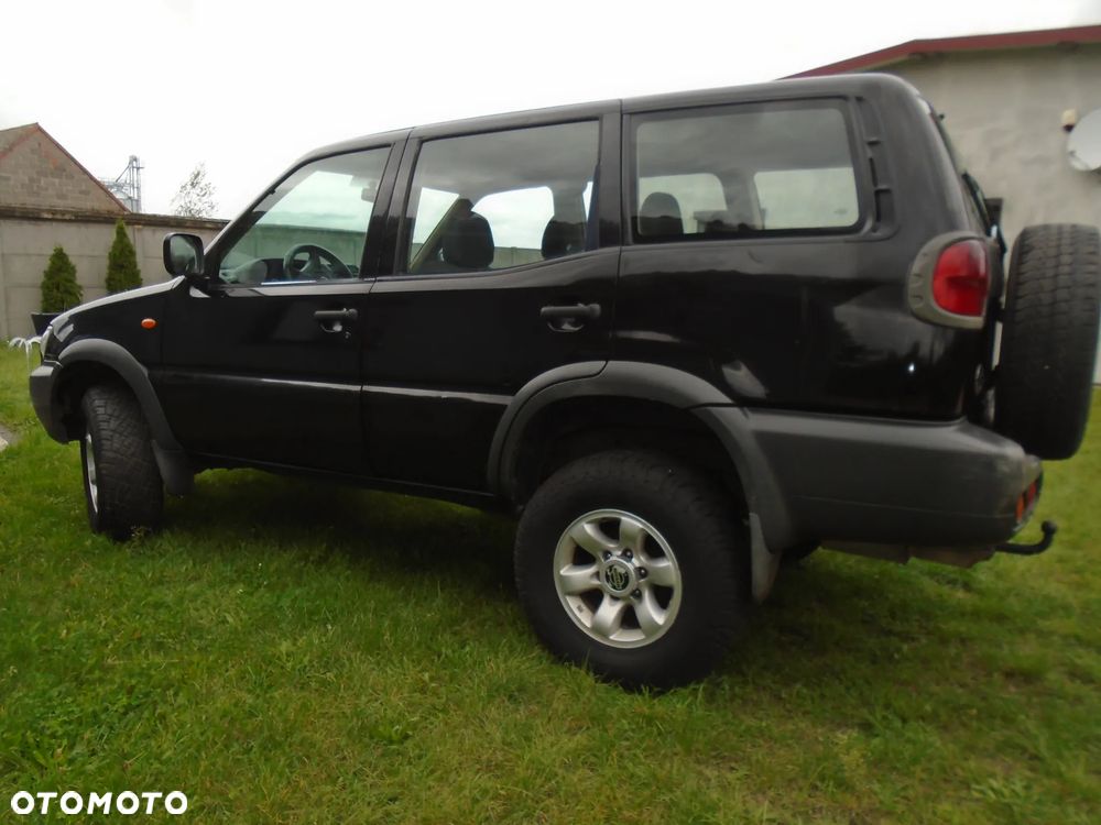 Nissan Terrano II 2.7 TDi Comfort - 6