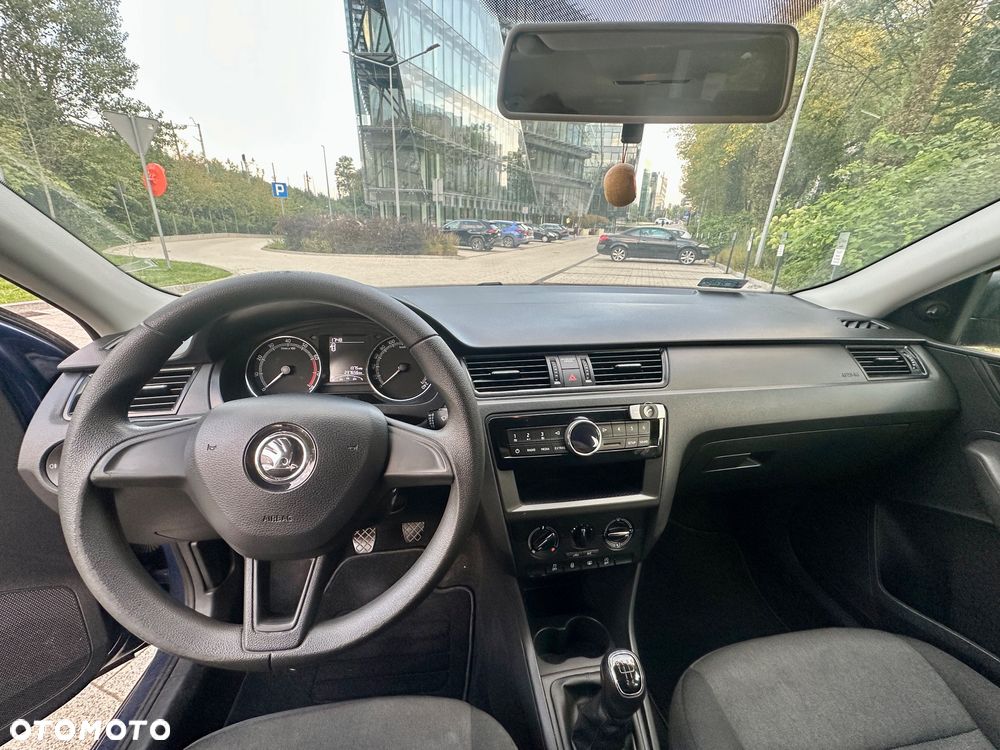Skoda RAPID Spb 1.0 TSI Active - 9