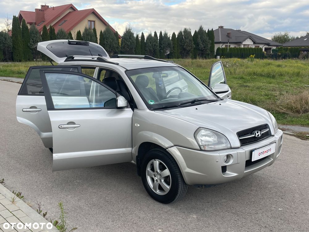 Hyundai Tucson 2.0 CRDi VGT 2WD Automatik GLS - 39