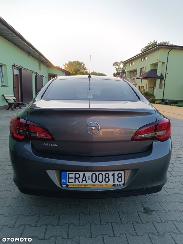 Opel Astra - 4