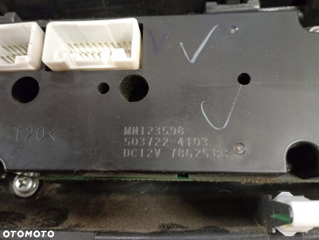 MITSUBISHI L200 PANEL NAWIEWU KLIMATYZACJI MN123598 MN179269ZZ MN179800ZZ - 3