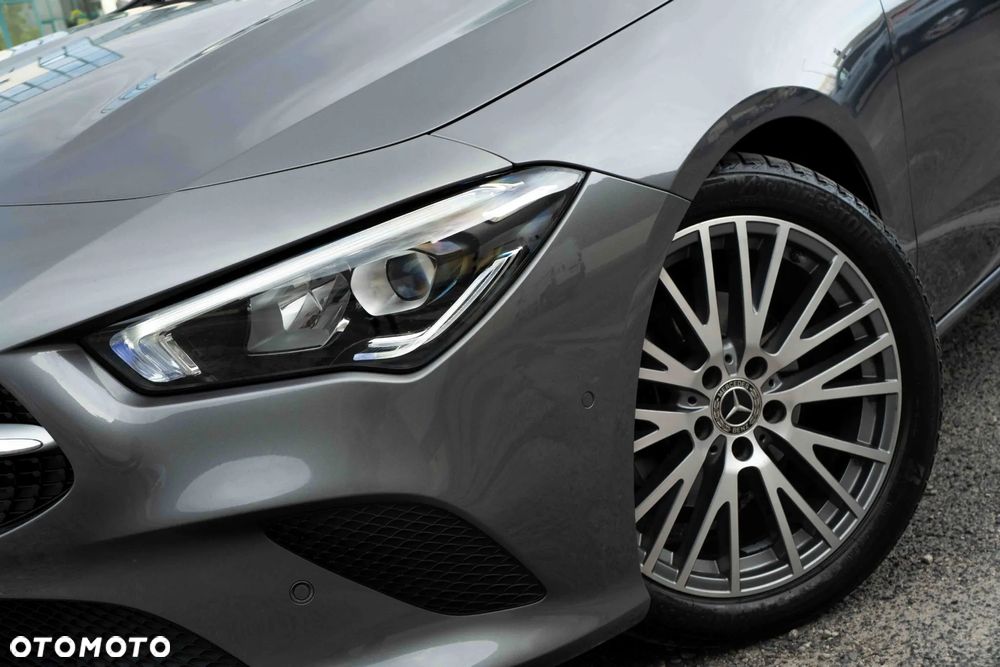 Mercedes-Benz CLA 180 Progressive 7G-DCT - 4