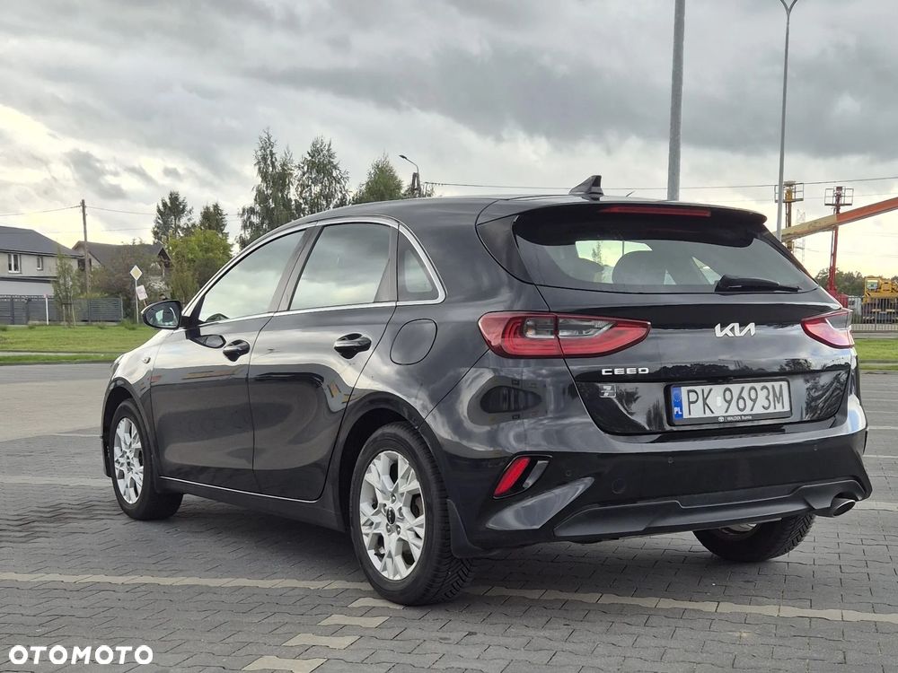 Kia Ceed 1.5 T-GDI M - 3
