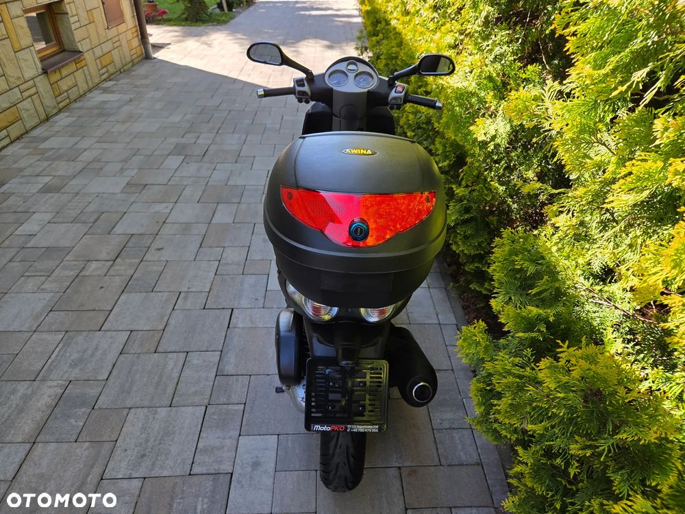 Piaggio Carnaby - 9