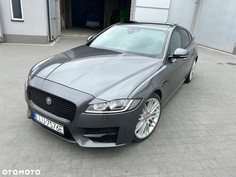Jaguar XF 20d AWD R-Sport - 4