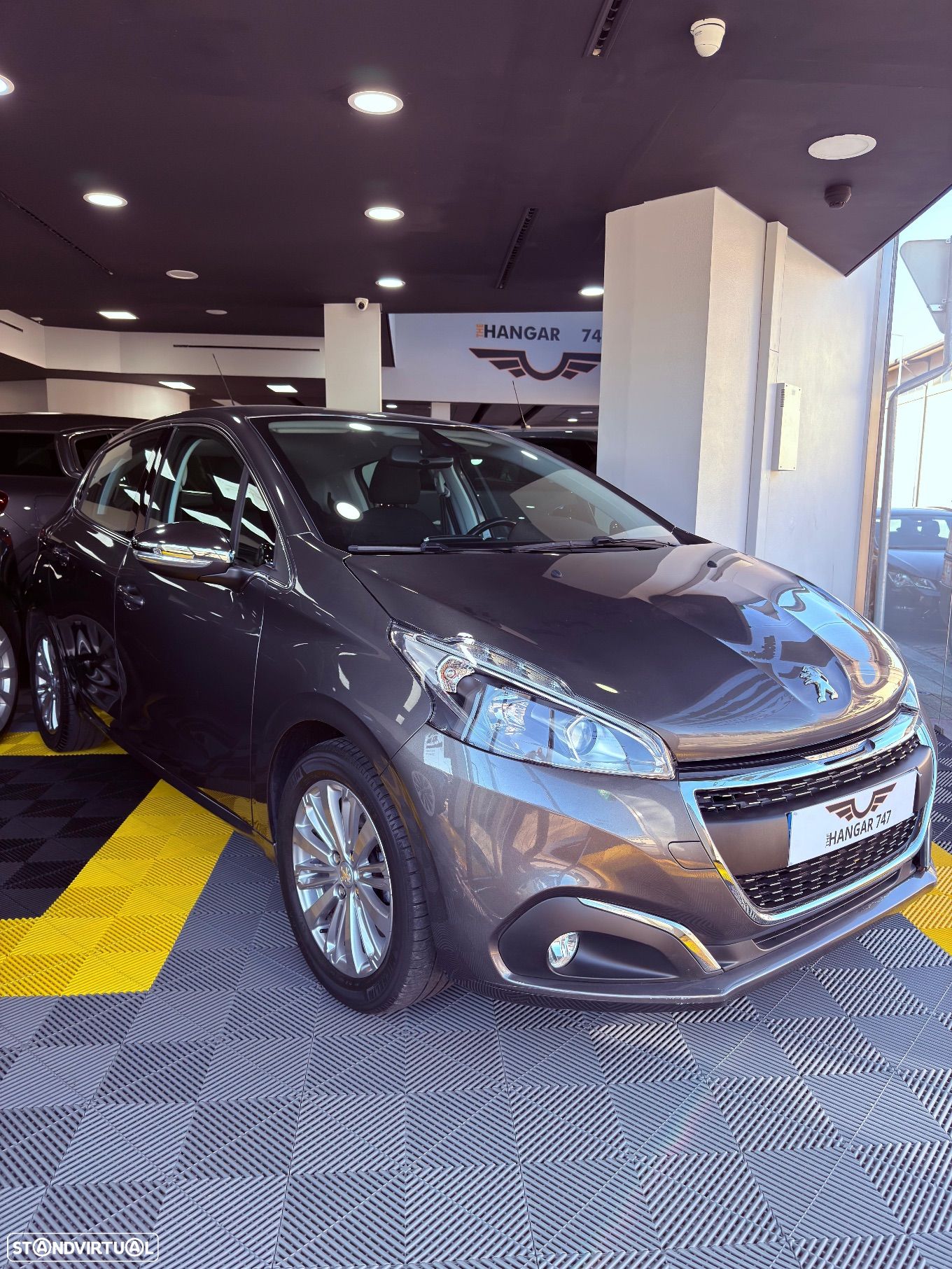 Peugeot 208 82 VTI Allure - 1
