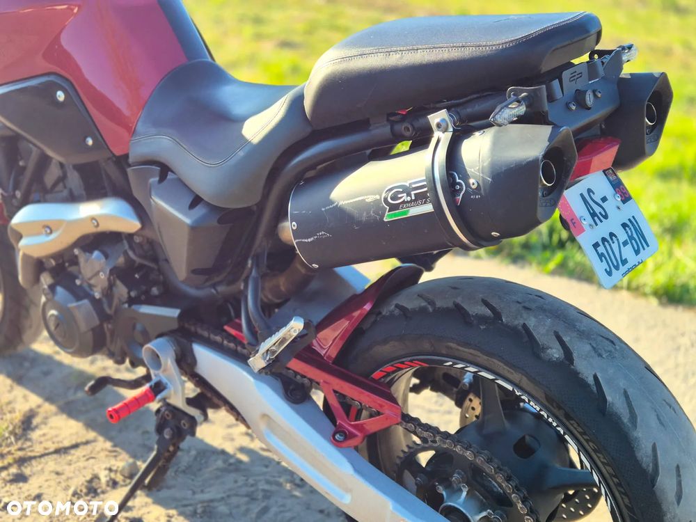 Yamaha MT - 21