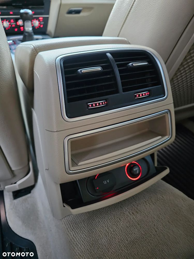 Audi A6 Avant 2.0 TDI Ultra - 25