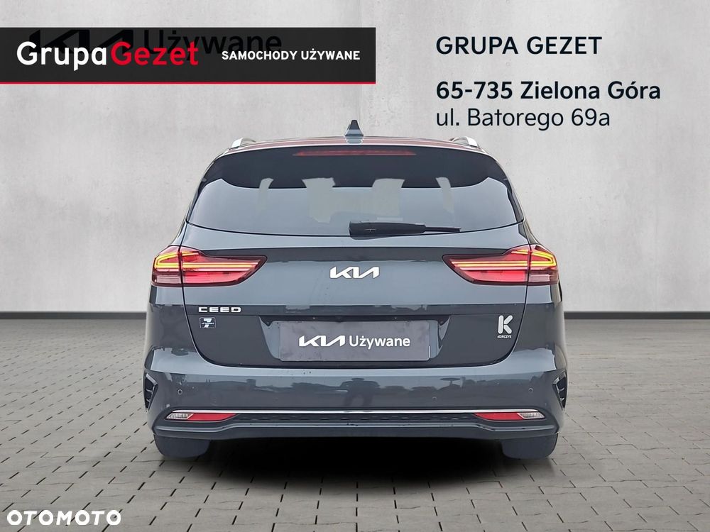 Kia Ceed - 4