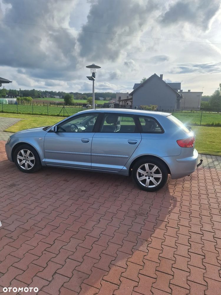 Audi A3 Sportback - 4