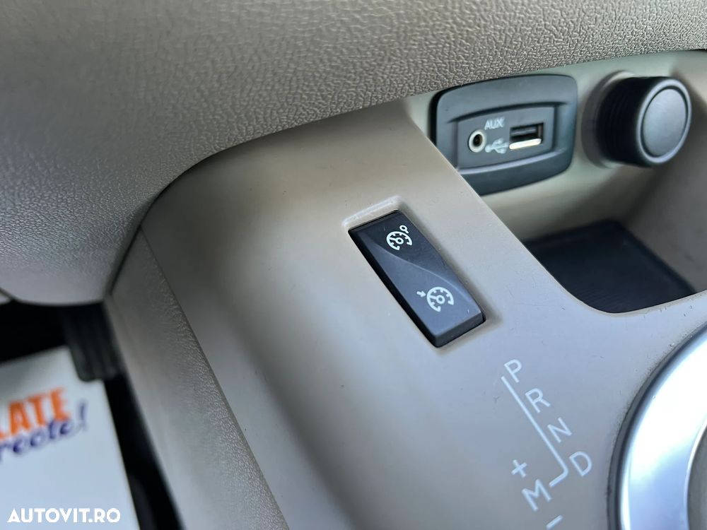 Renault Grand Scenic - 11