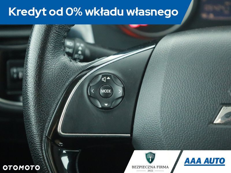 Mitsubishi Outlander - 14