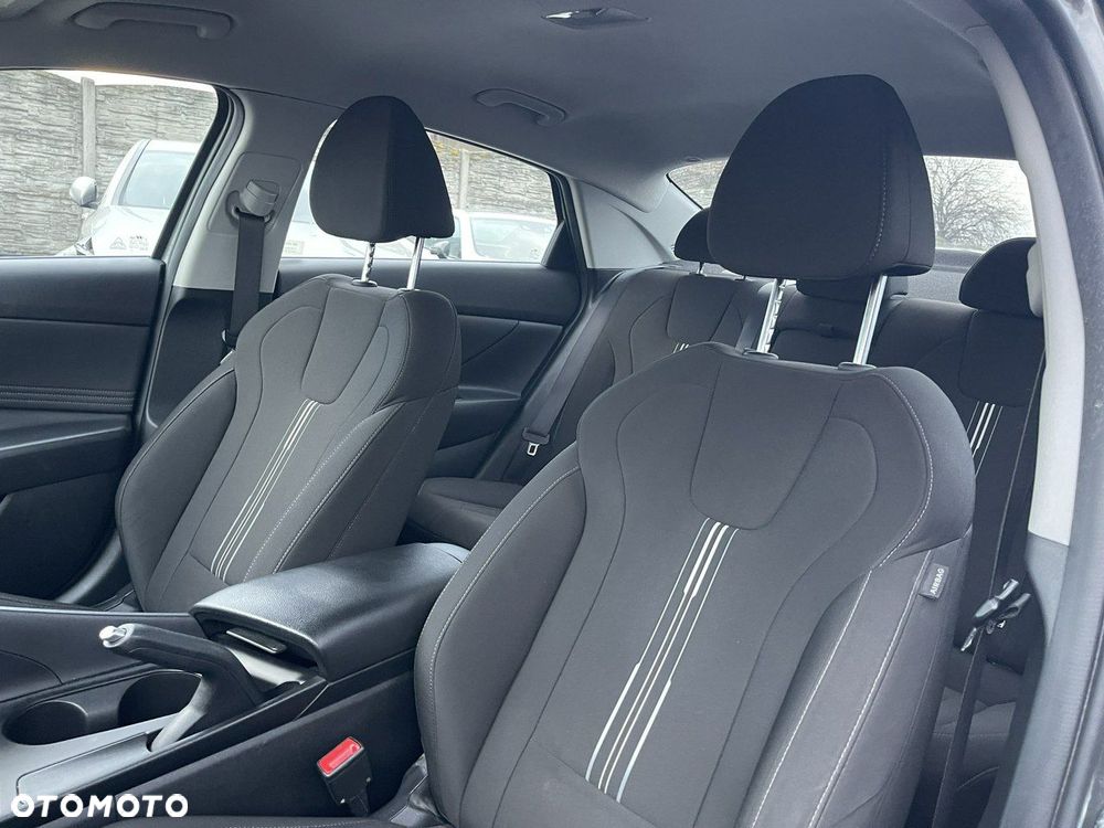 Hyundai Elantra 1.6 Modern - 11