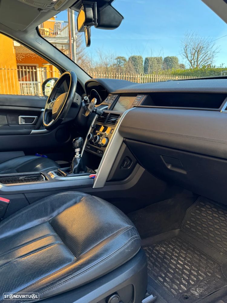 Land Rover Discovery Sport - 21