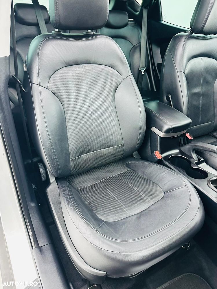 Hyundai ix35 1.7 CRDI 2WD blue Finale Silver - 18