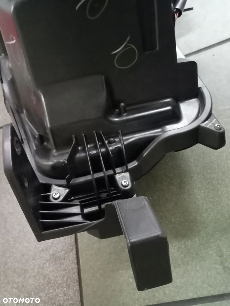 lampa prawa przód mazda cx30 dgj151030 - 6
