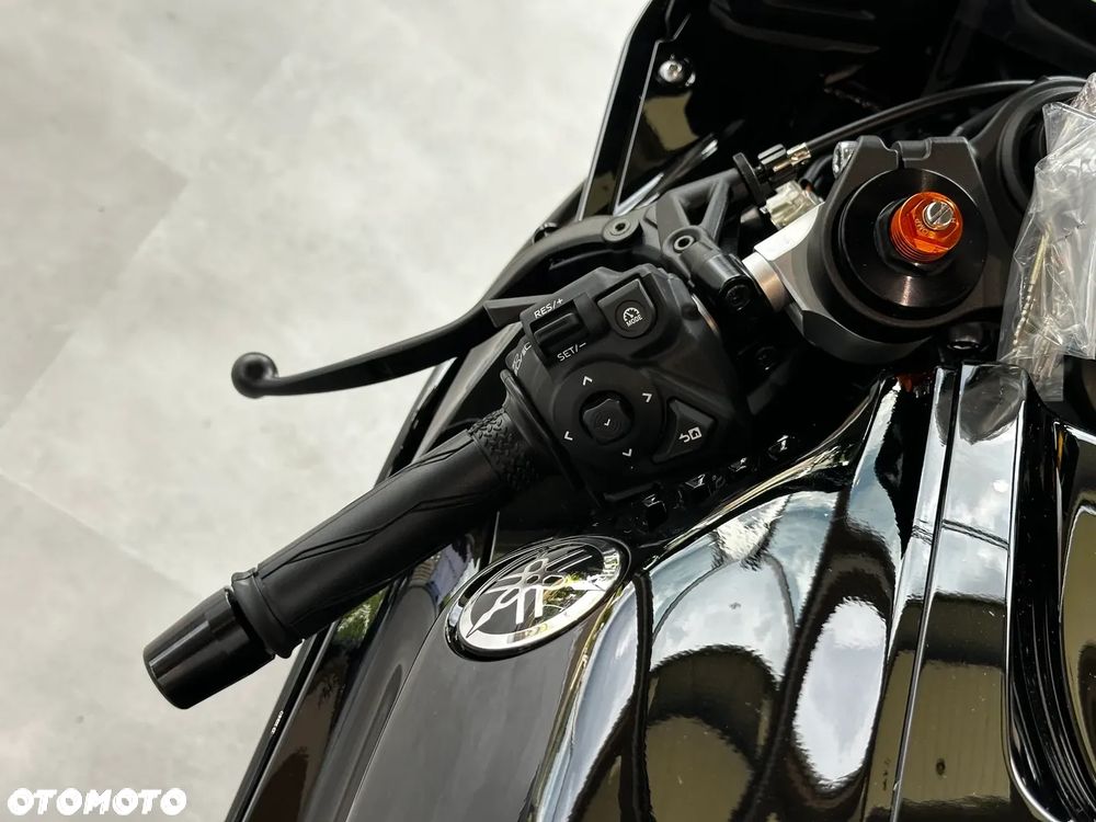 Yamaha R7 - 8