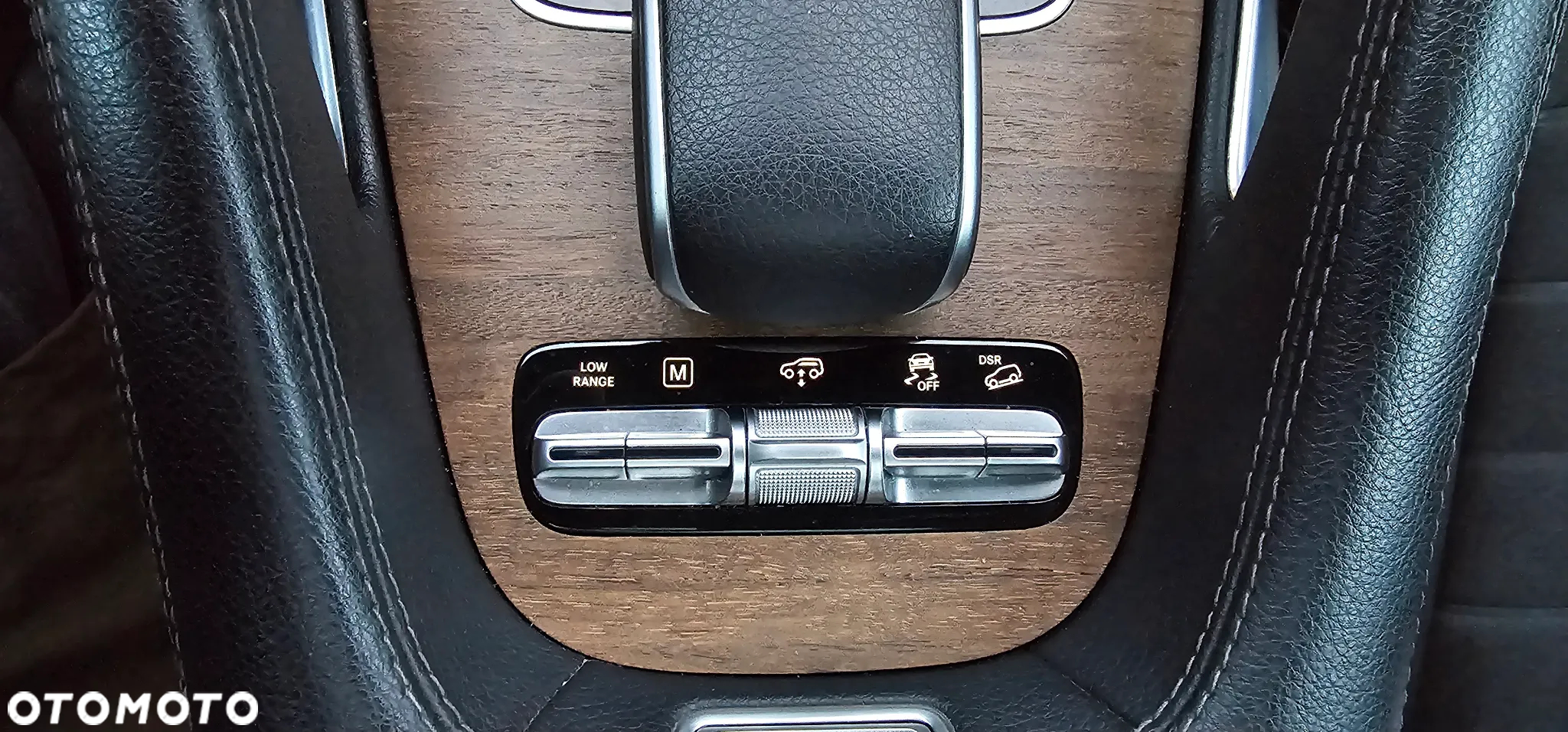 Mercedes-Benz GLE - 24
