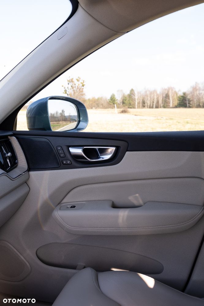 Volvo XC 60 D4 AWD Inscription - 32