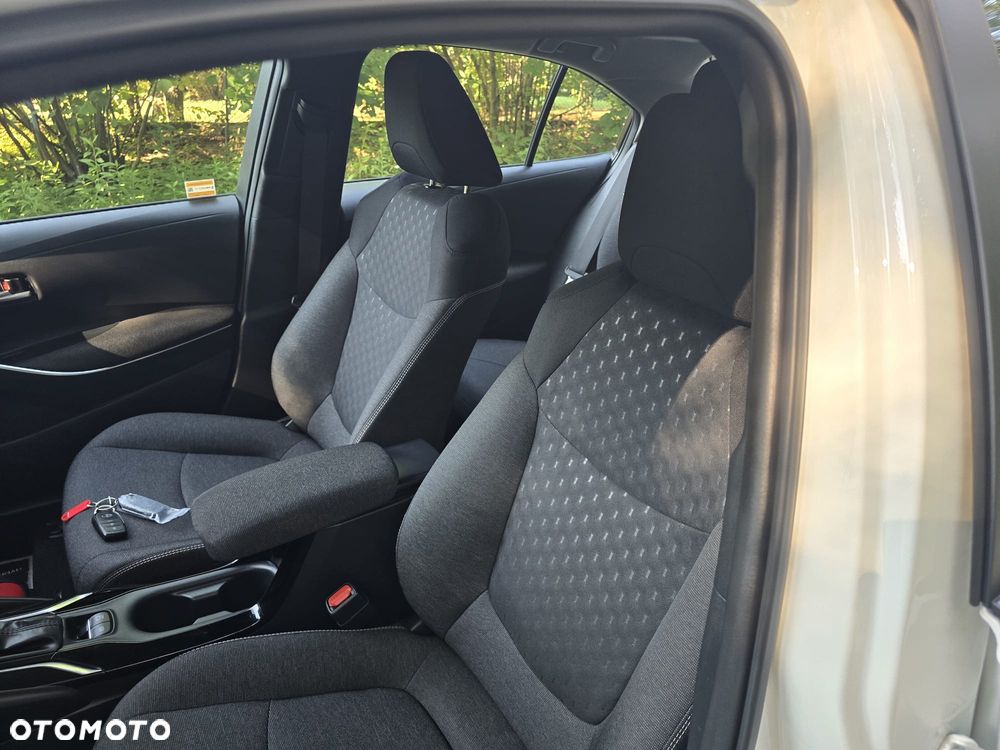 Toyota Corolla 1.8 Hybrid Comfort - 9