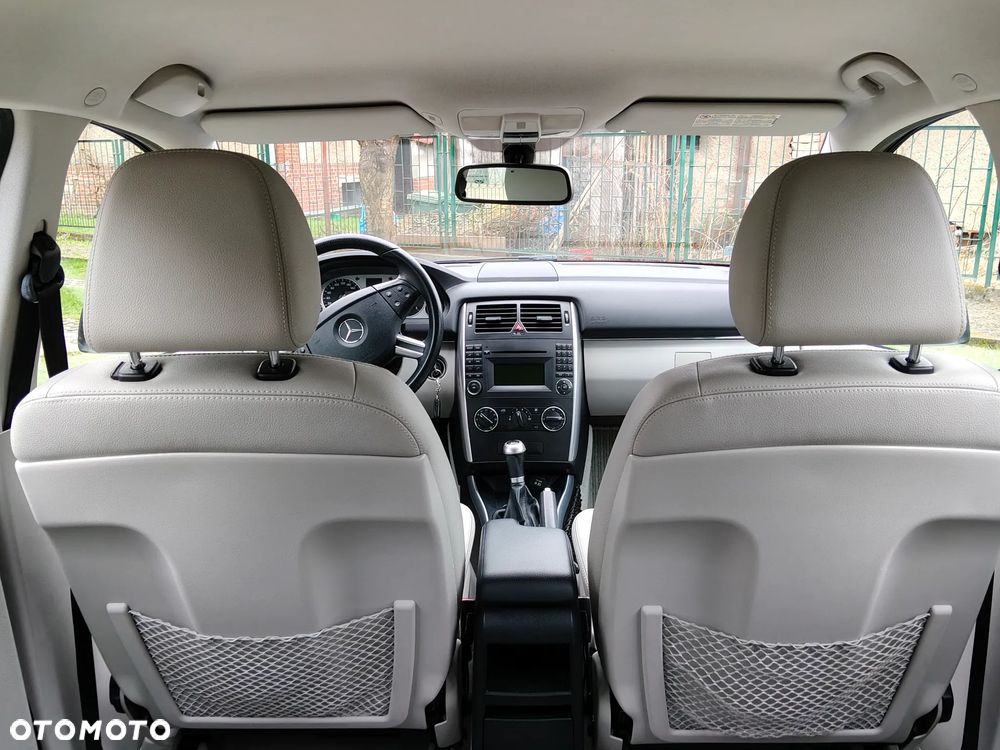 Mercedes-Benz Klasa B 180 CDI - 13