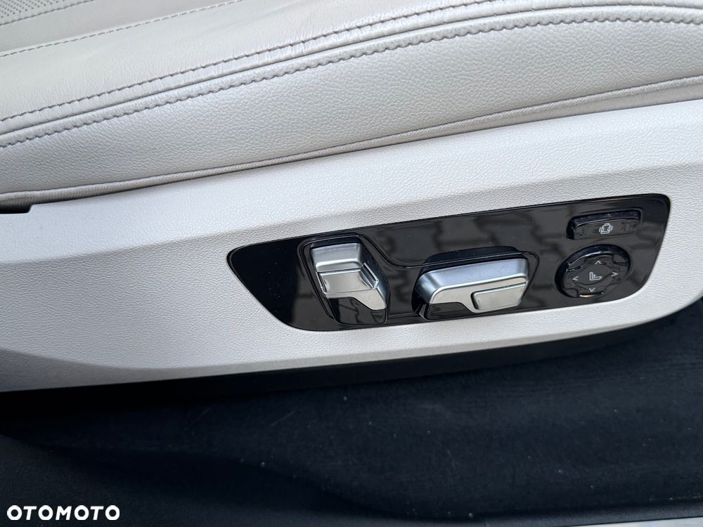 BMW X5 xDrive30d - 29