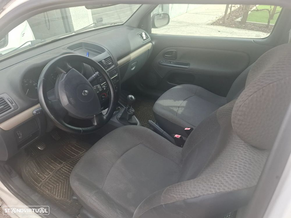 Renault Clio 1.5 dCi Confort - 7