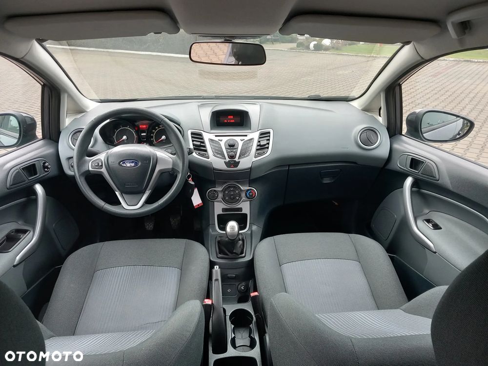 Ford Fiesta 1.25 Champions Edition - 18